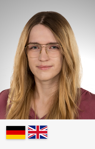 Brille, Brillenfassung, Frau, braune Haare, rosa Oberteil
