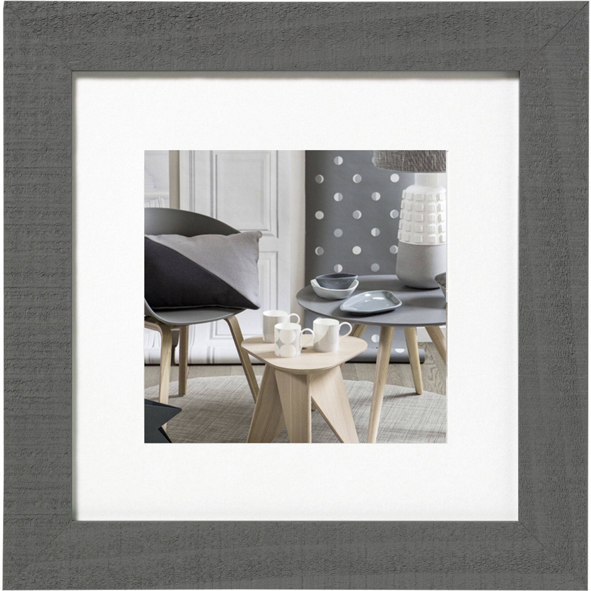 Furniture, Table, Dining Table, Dining Room, Chair